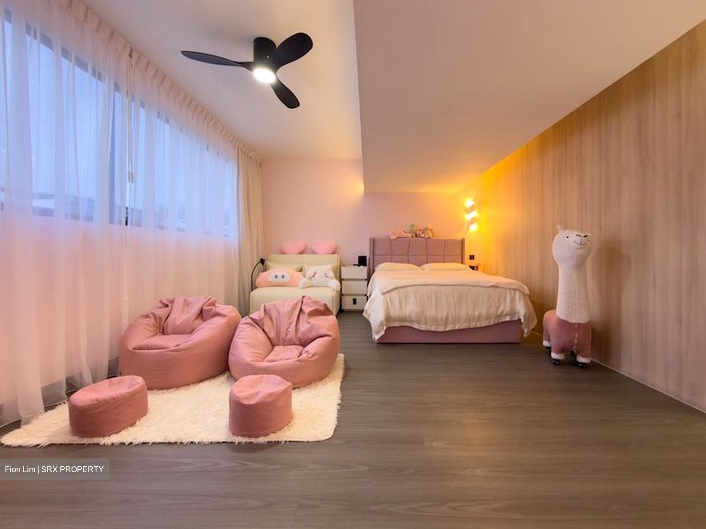 Oasis @ Mulberry (D13), Terrace #542744861
